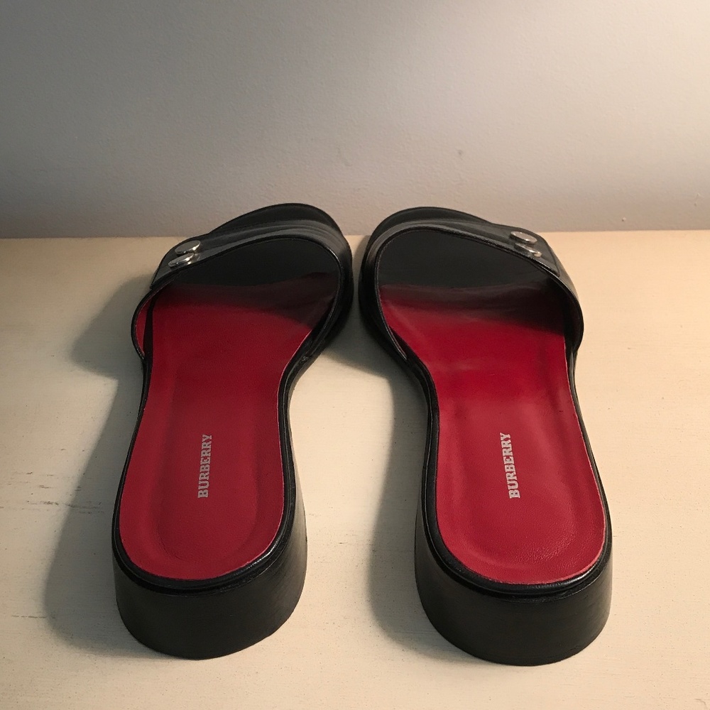BURBERRY BLACK LEATHER SANDALS EUC - Picture 10 of 11